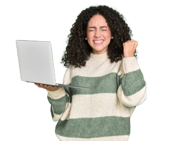 Mujer feliz recibe un préstamo - Credizer